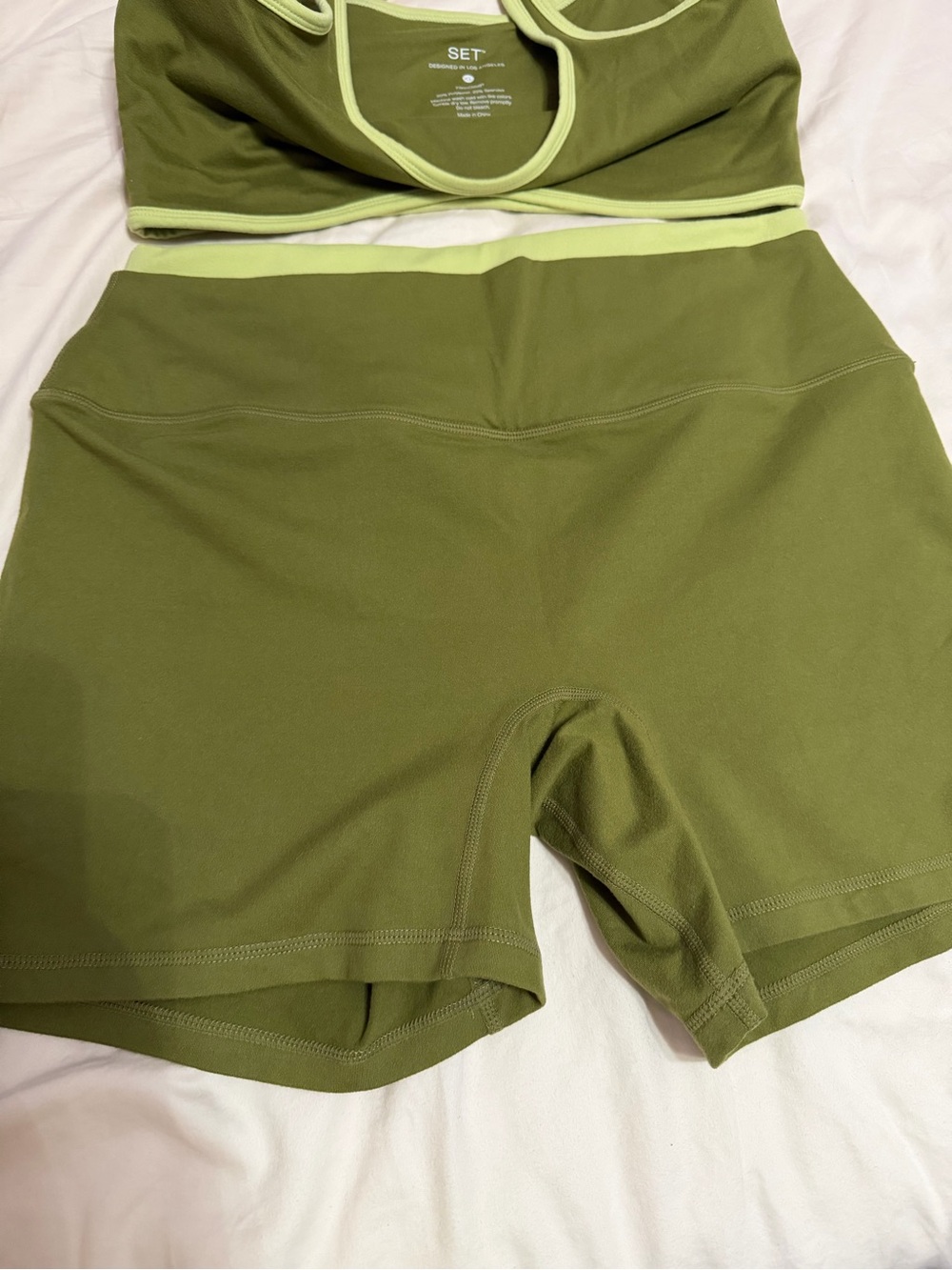 SET Active Resort XL Olive Green Sport Bra and High-Waist Bike Shorts FORMCLOUD - Picture 6 of 7